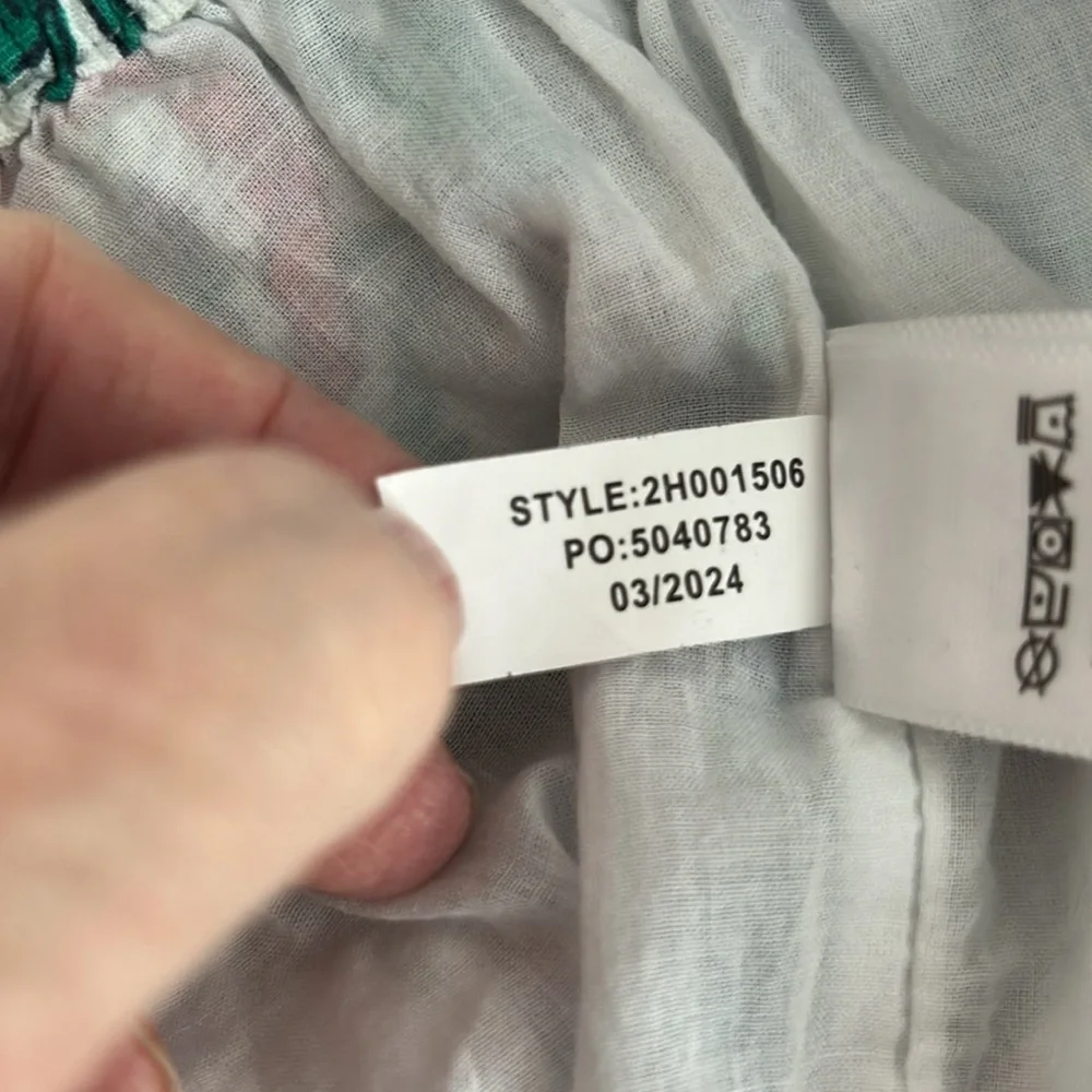 Vineyard Vines Tisbury Shorts - Picture 9 of 11